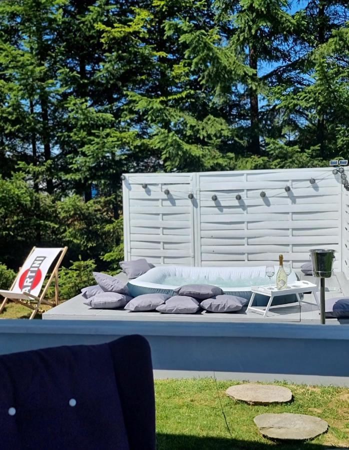 Domki z jacuzzi nad zatoką Puck Zewnętrze zdjęcie