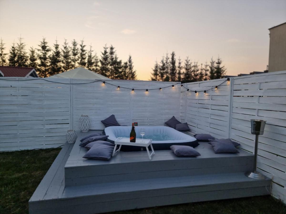 Domki z jacuzzi nad zatoką Puck Zewnętrze zdjęcie