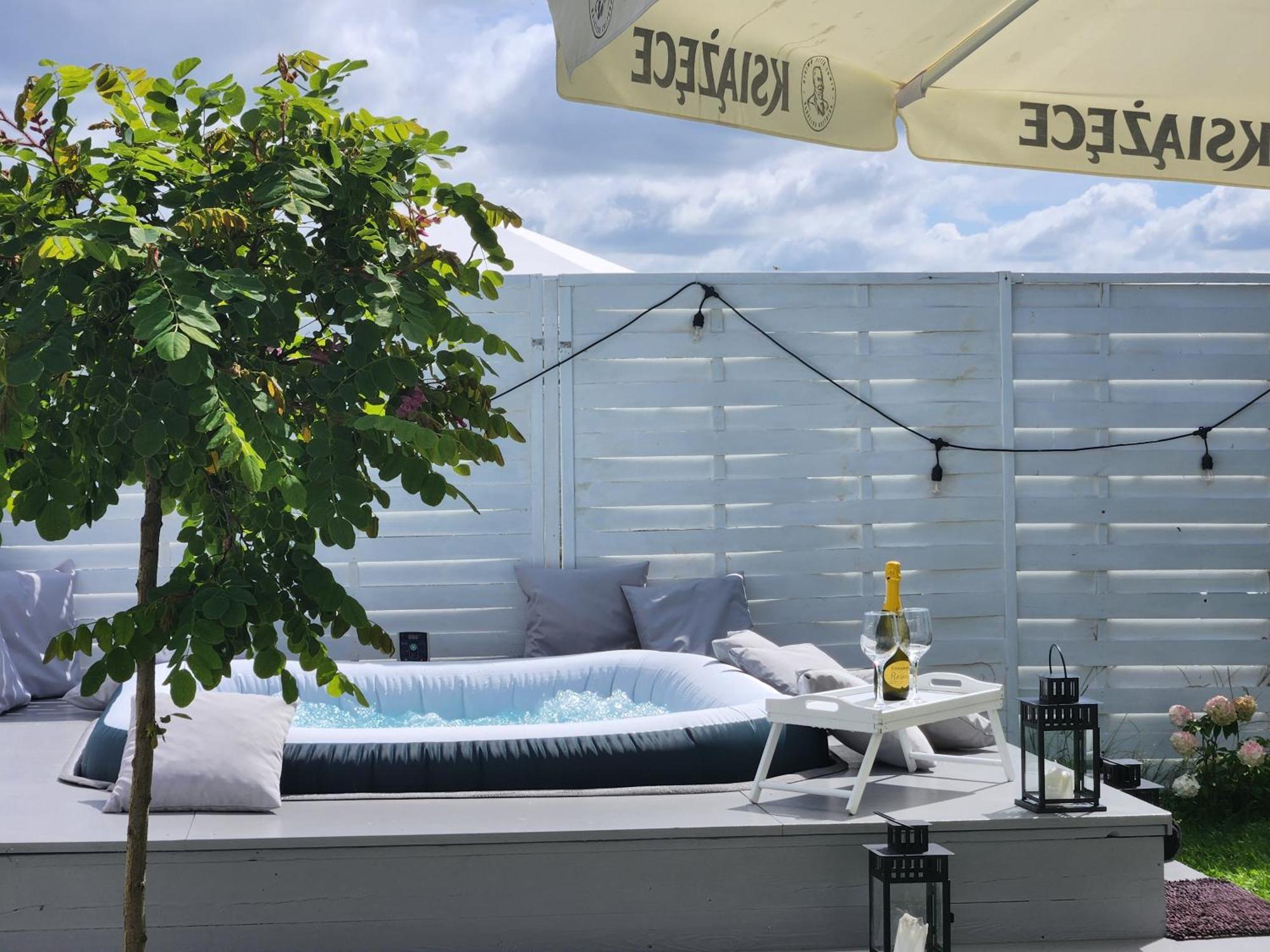 Domki z jacuzzi nad zatoką Puck Zewnętrze zdjęcie